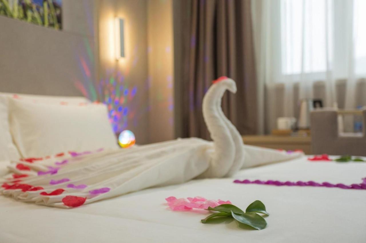 Lavande Hotels Heze Changjiang Road Wanda Plaza Экстерьер фото