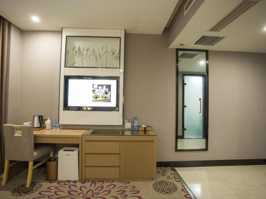 Lavande Hotels Heze Changjiang Road Wanda Plaza Экстерьер фото